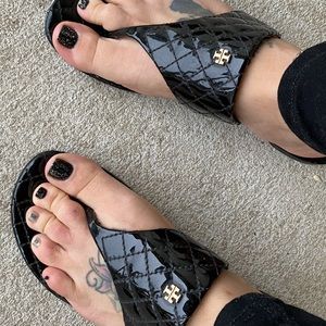 Tory Burch black sandal size 7.5 7 1/2
